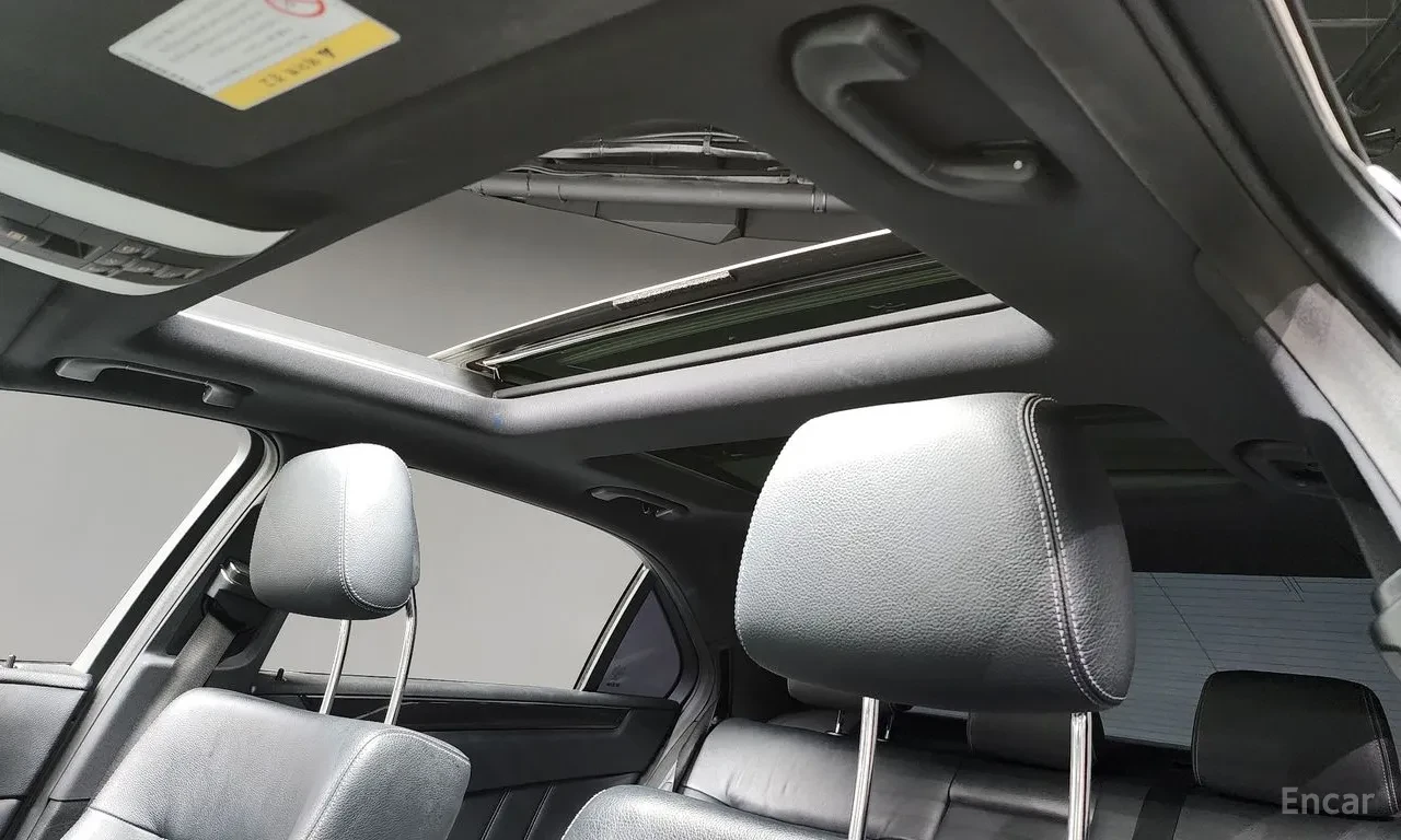 Mercedes-Benz E 250, снимка 14 - Автомобили и джипове - 56713126