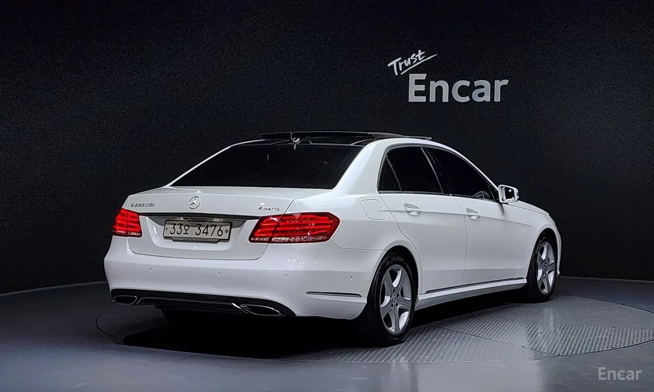 Mercedes-Benz E 250, снимка 2 - Автомобили и джипове - 56713126