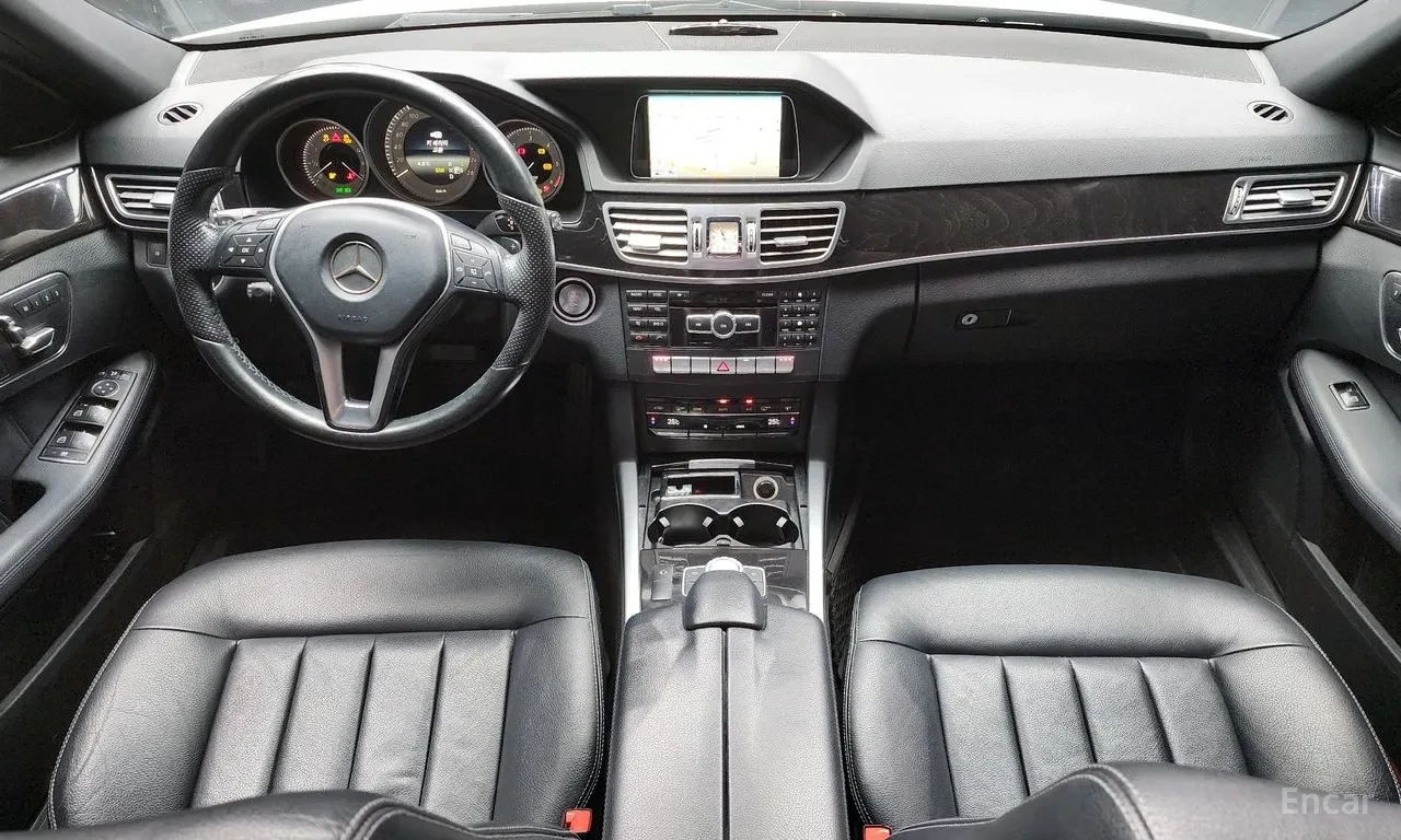 Mercedes-Benz E 250, снимка 10 - Автомобили и джипове - 56713126