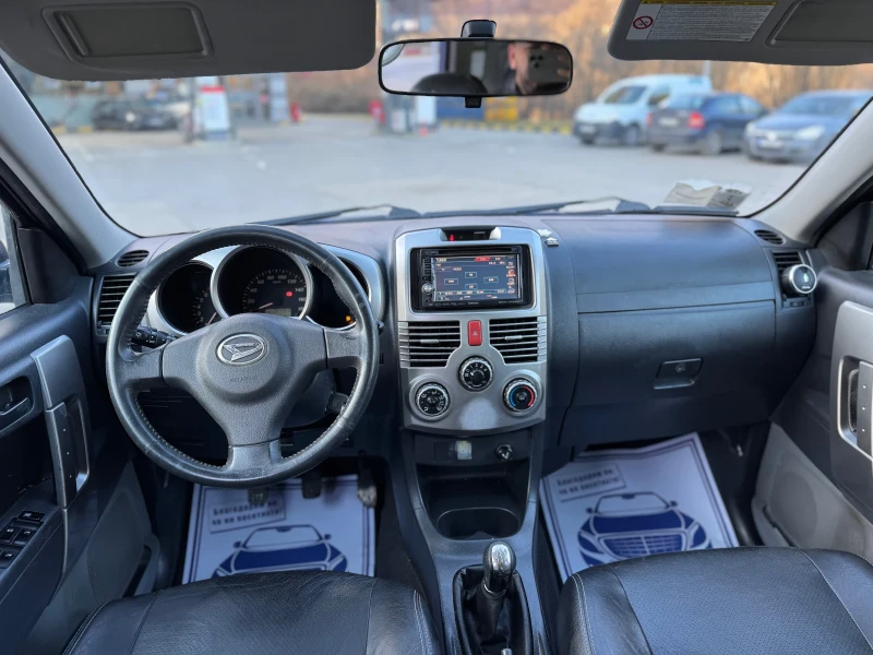 Daihatsu Terios 1.5i 4х4* Навигация* Кожа* Италия, снимка 12 - Автомобили и джипове - 48860333