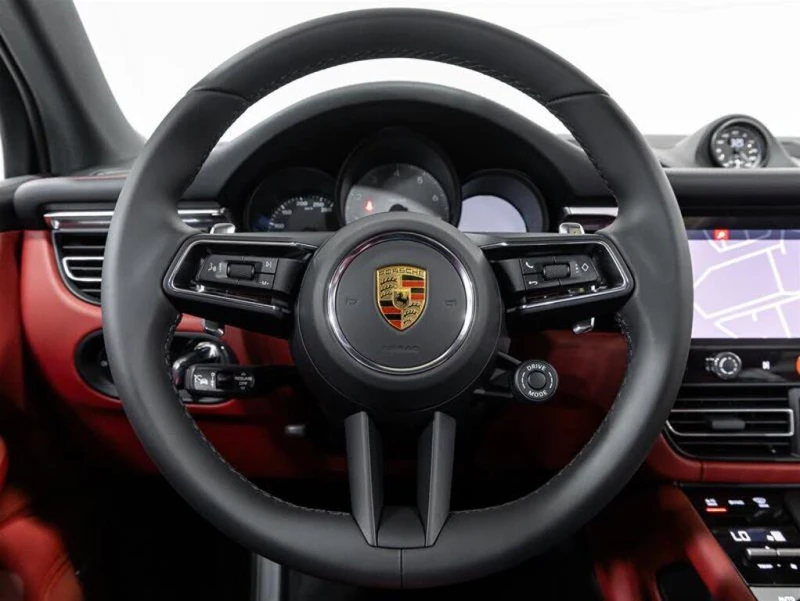 Porsche Macan * АВТО КРЕДИТ* ЦЕНА ДО БГ * СЕРВИЗНА ИСТОРИЯ * , снимка 12 - Автомобили и джипове - 52477646