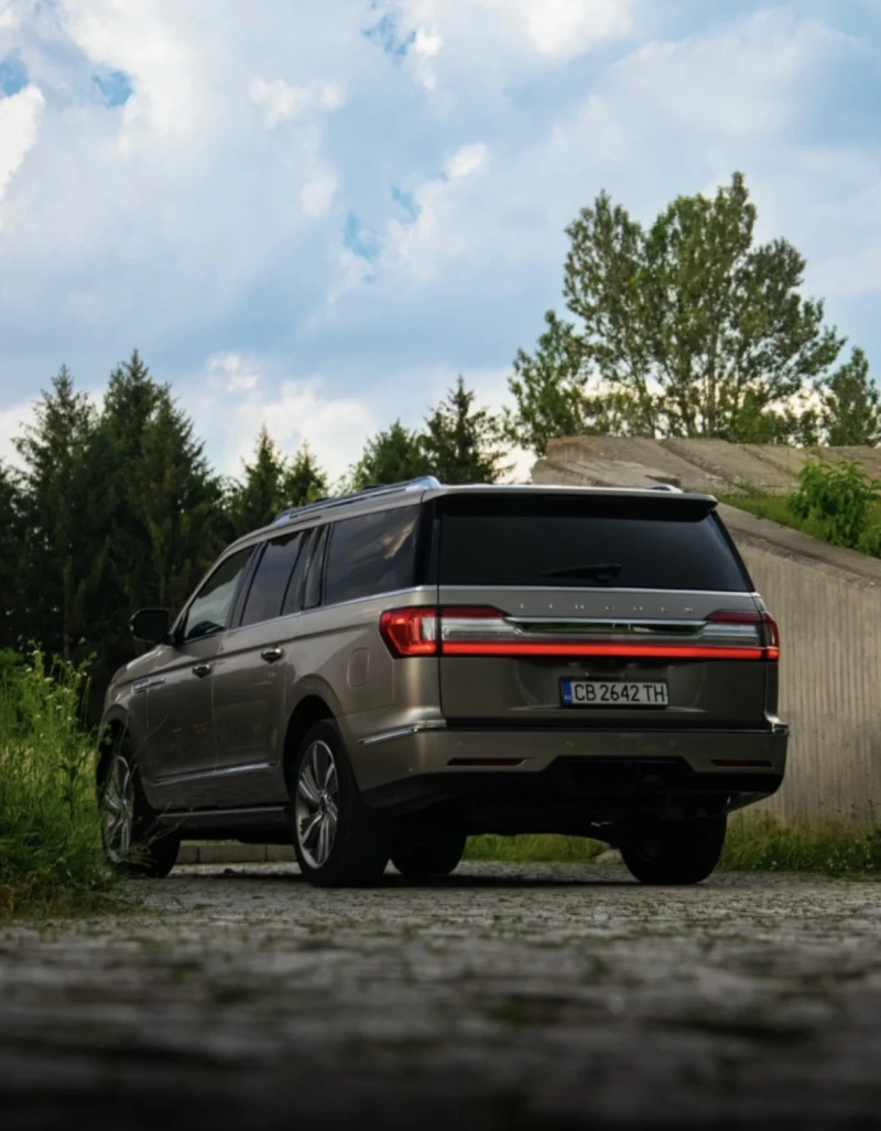 Lincoln Navigator, снимка 4 - Автомобили и джипове - 52542101
