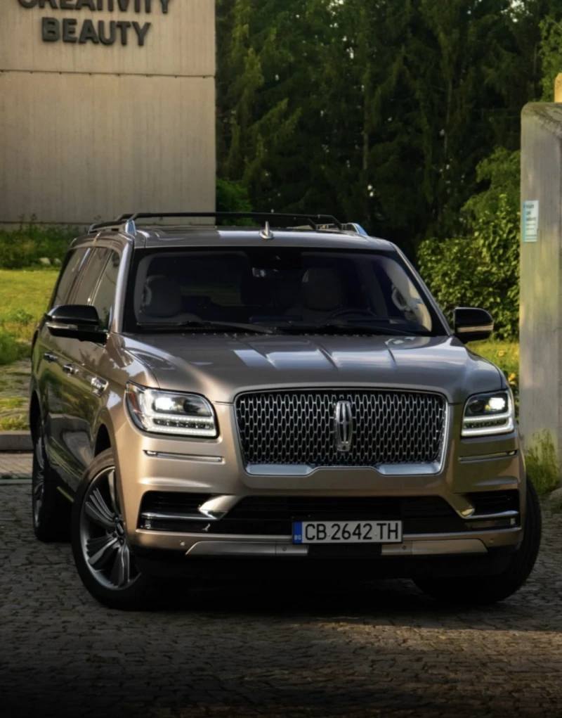Lincoln Navigator