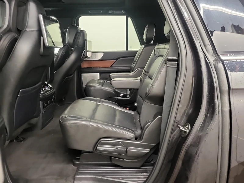 Lincoln Navigator L* * RESERVE* * CARFAX* * АВТОКРЕДИТ* * , снимка 9 - Автомобили и джипове - 52688062