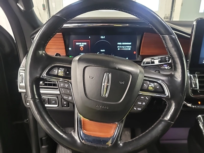 Lincoln Navigator L* * RESERVE* * CARFAX* * АВТОКРЕДИТ* * , снимка 11 - Автомобили и джипове - 52688062