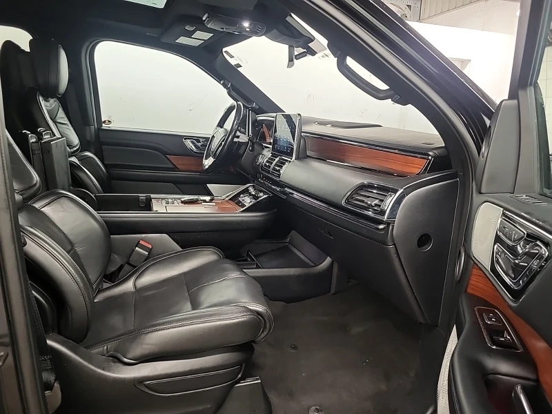 Lincoln Navigator L* * RESERVE* * CARFAX* * АВТОКРЕДИТ* * , снимка 8 - Автомобили и джипове - 52688062