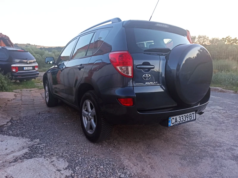 Toyota Rav4, снимка 6 - Автомобили и джипове - 53141292