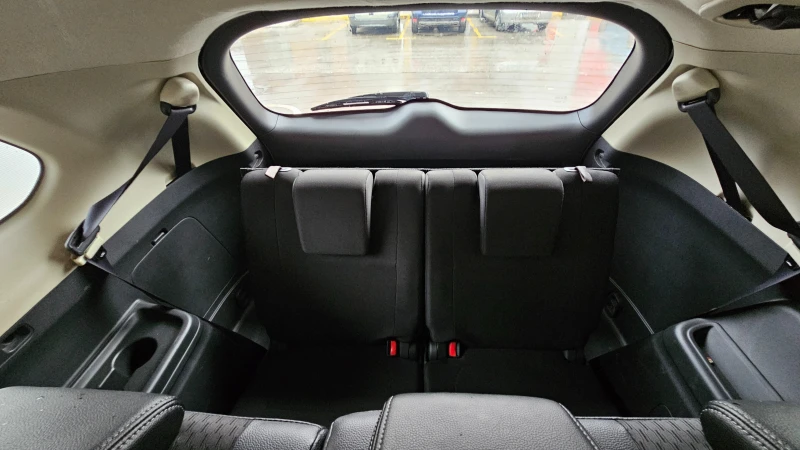 Mitsubishi Outlander RE 4WD 2.0 MIVEC, Intense,  CVT, снимка 12 - Автомобили и джипове - 53491452