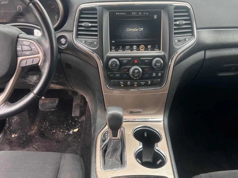Jeep Grand cherokee * Laredo * KEYLESS* КАМЕРА* , снимка 9 - Автомобили и джипове - 53557631