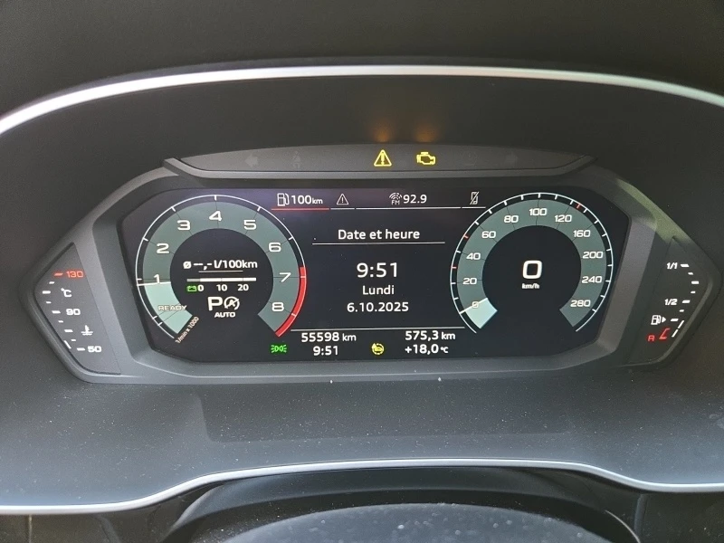 Audi Q3 * KOMFORT * CARFAX * БЕЗ ПЪРВОНАЧАЛНА ВНОСКА - изображение 9