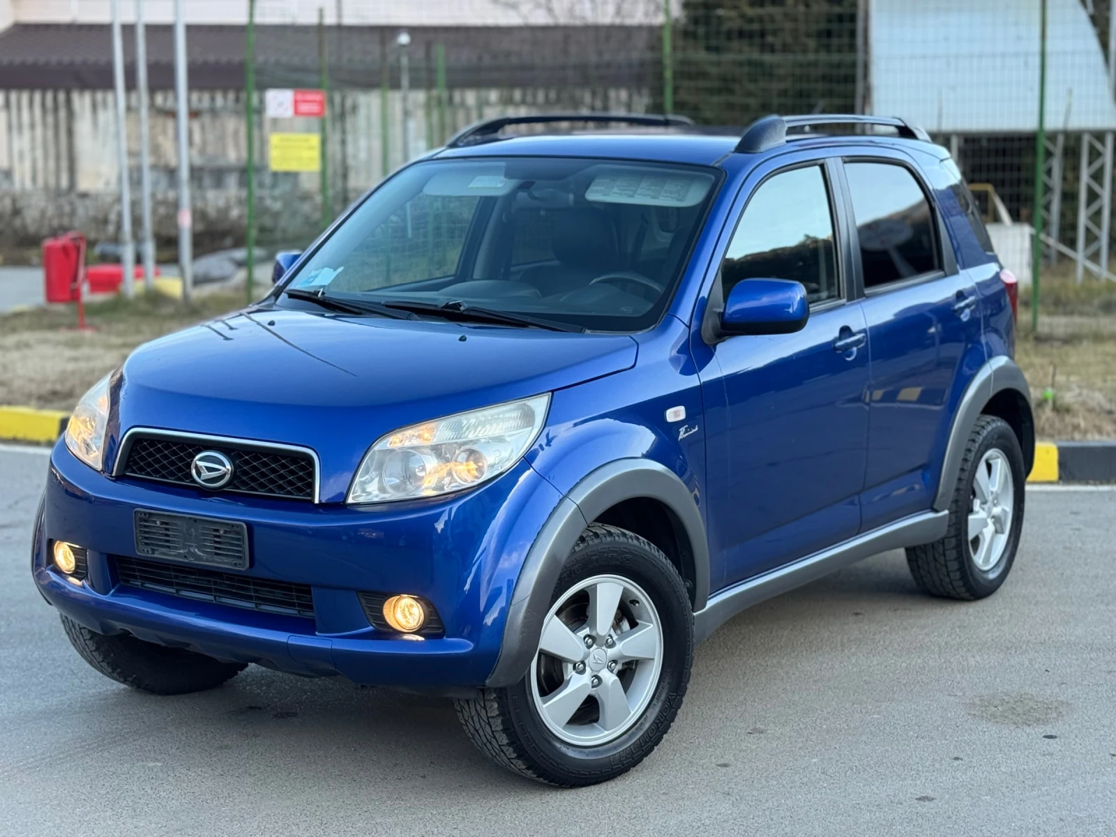 Daihatsu Terios 1.5i 4х4* Навигация* Кожа* Италия - изображение 2