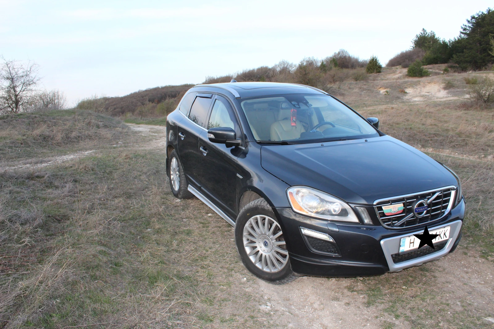 Volvo XC60 2.4 - изображение 2