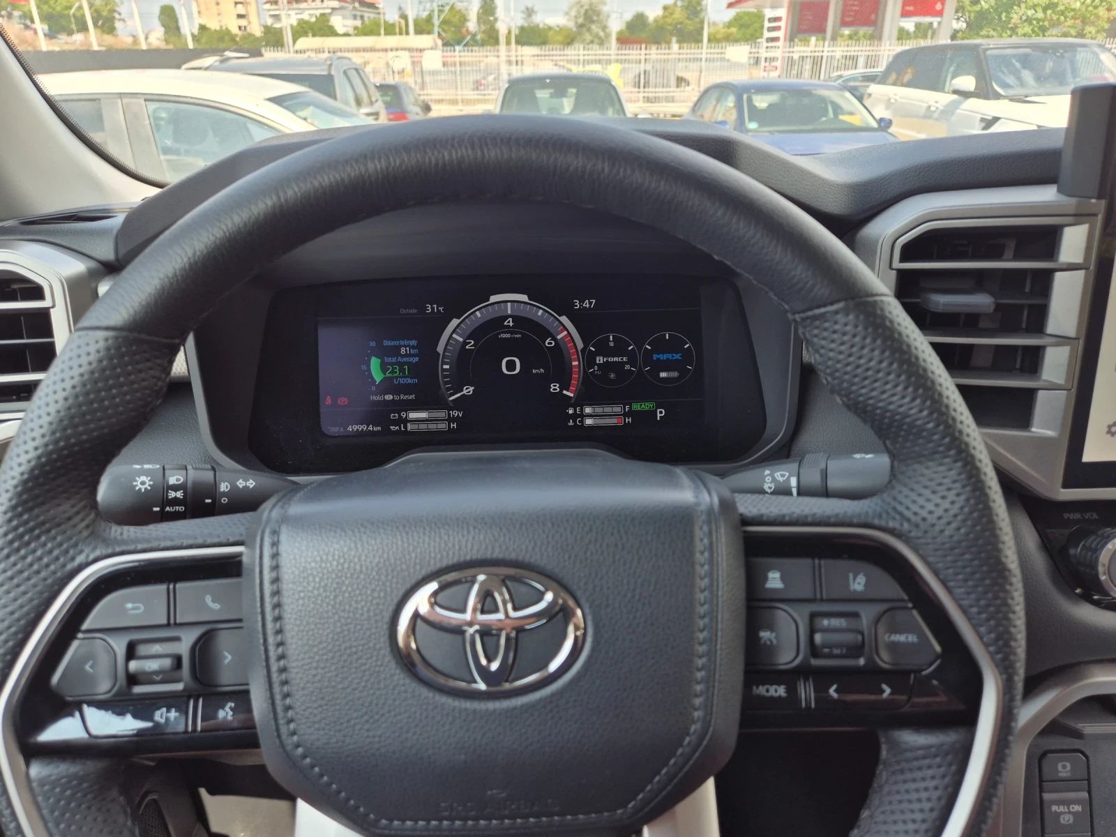 Toyota Tundra LIMITED 4х4 PANO - изображение 5