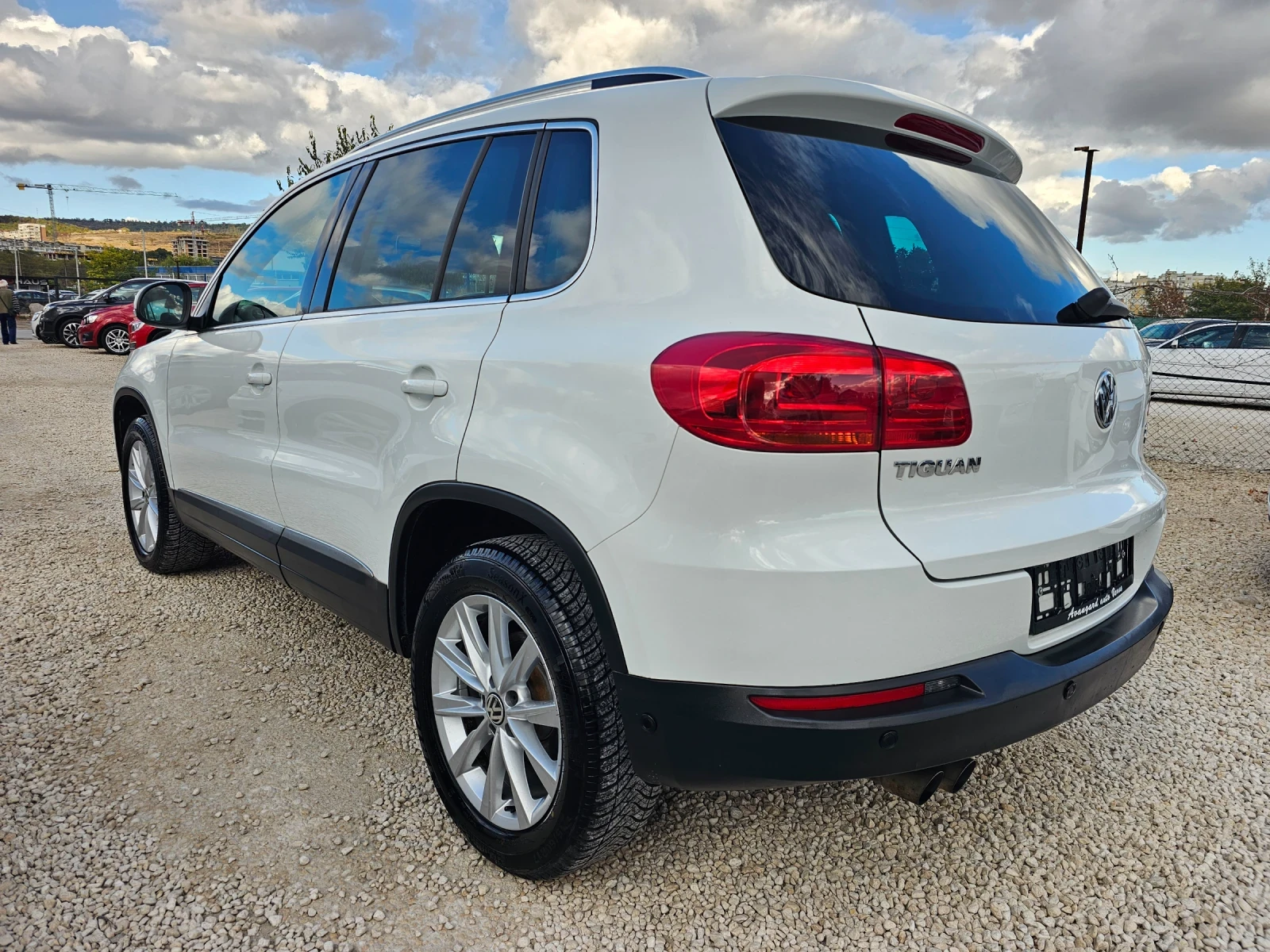 VW Tiguan 2.0TDI, 140к.с., 4х4, 128000км.! - изображение 6