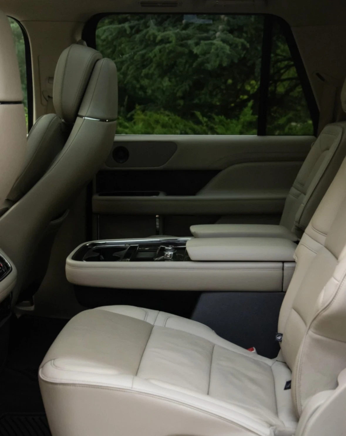 Lincoln Navigator  - изображение 10