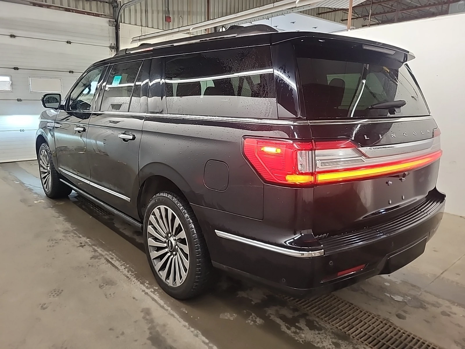 Lincoln Navigator L* * RESERVE* * CARFAX* * * *  | Mobile.bg   4