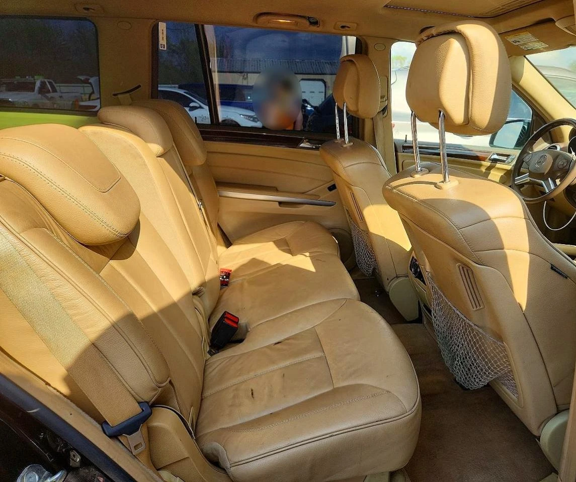 Mercedes-Benz GL 550 5.5V8* 4MATIC* FULL* РЕАЛНИ КМ!, снимка 10 - Автомобили и джипове - 54478605