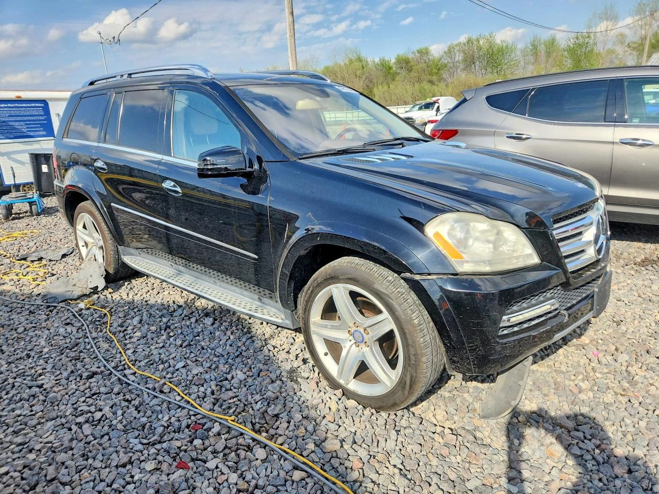 Mercedes-Benz GL 550 5.5V8* 4MATIC* FULL* РЕАЛНИ КМ!, снимка 4 - Автомобили и джипове - 54478605
