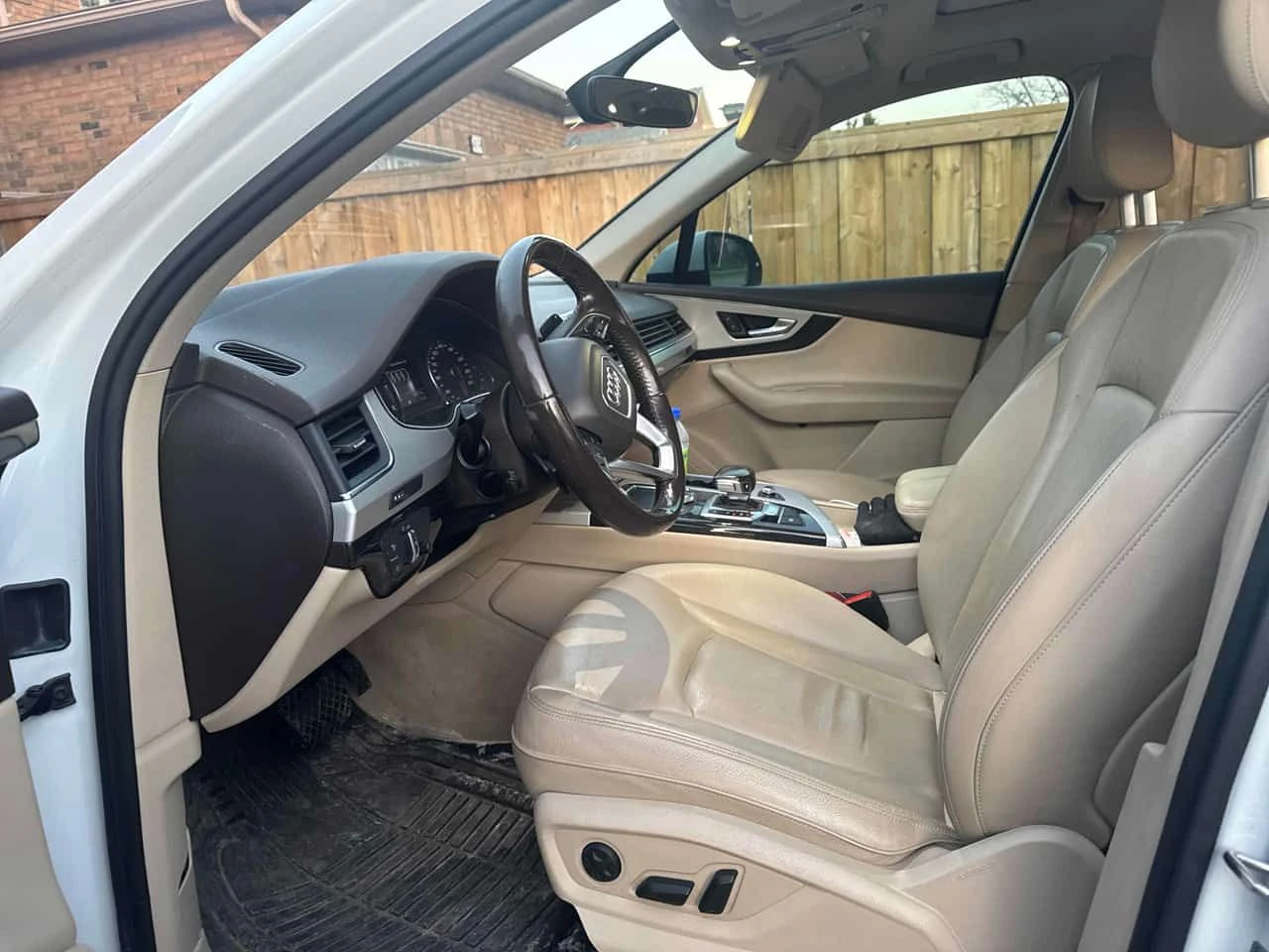 Audi Q7  Komfort / CARFAX / ПОДГРЕВИ / АВТОКРЕДИТ  , снимка 5 - Автомобили и джипове - 54588733