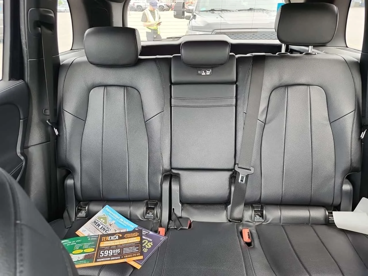 Mercedes-Benz GLB 250 ПОДГРЕВ/ПАНОРАМА/CARFAX/ФИНАНСИРАНЕ, снимка 10 - Автомобили и джипове - 54756408