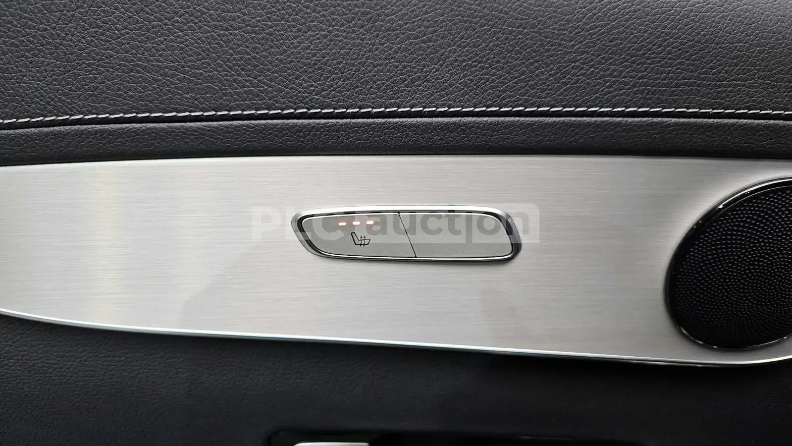 Mercedes-Benz GLC 220 d 4MATIC | ПАНО| КАМЕРА| HEADS UP| ВКЛ.ТЕХНОТЕСТ, снимка 14 - Автомобили и джипове - 54759364