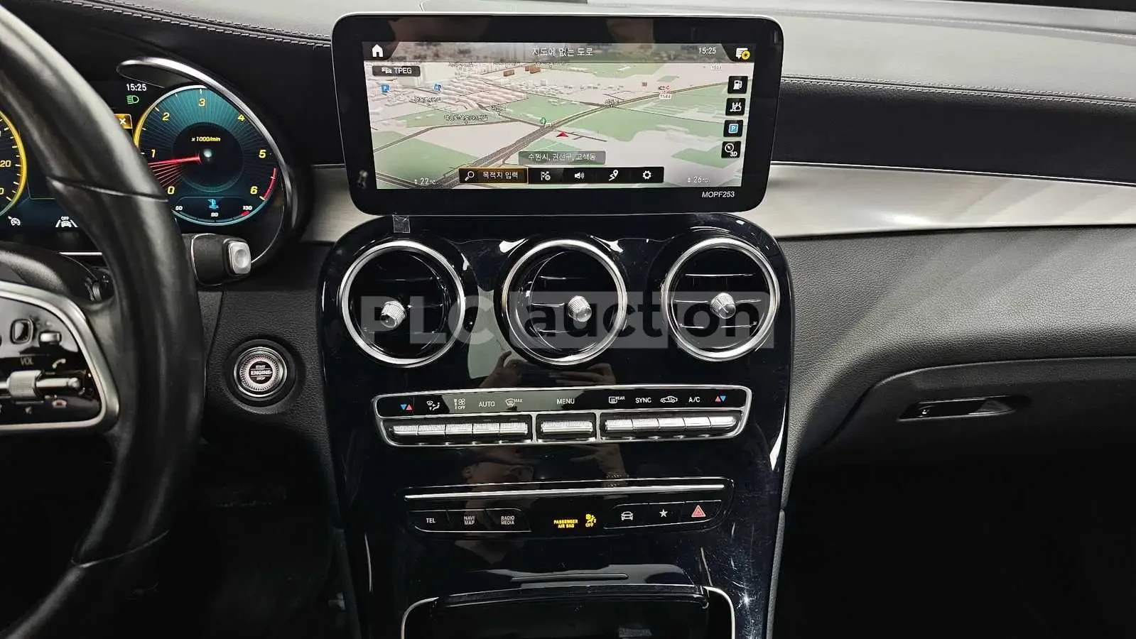 Mercedes-Benz GLC 220 d 4MATIC | ПАНО| КАМЕРА| HEADS UP| ВКЛ.ТЕХНОТЕСТ, снимка 8 - Автомобили и джипове - 54759364