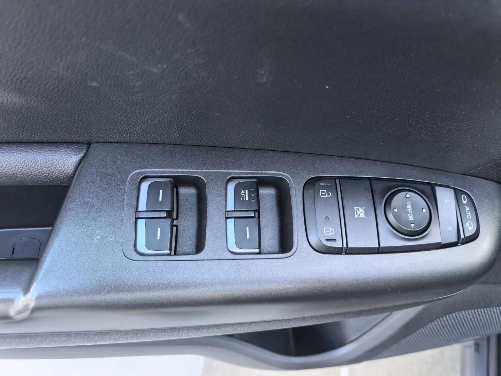 Kia Sportage 1.6 T-GDI 4X4 SPIRIT, снимка 9 - Автомобили и джипове - 55193845
