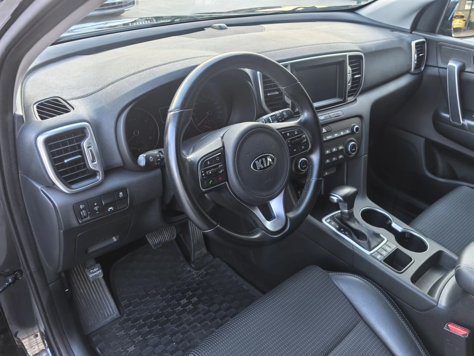 Kia Sportage 1.6 T-GDI 4X4 SPIRIT, снимка 10 - Автомобили и джипове - 55193845