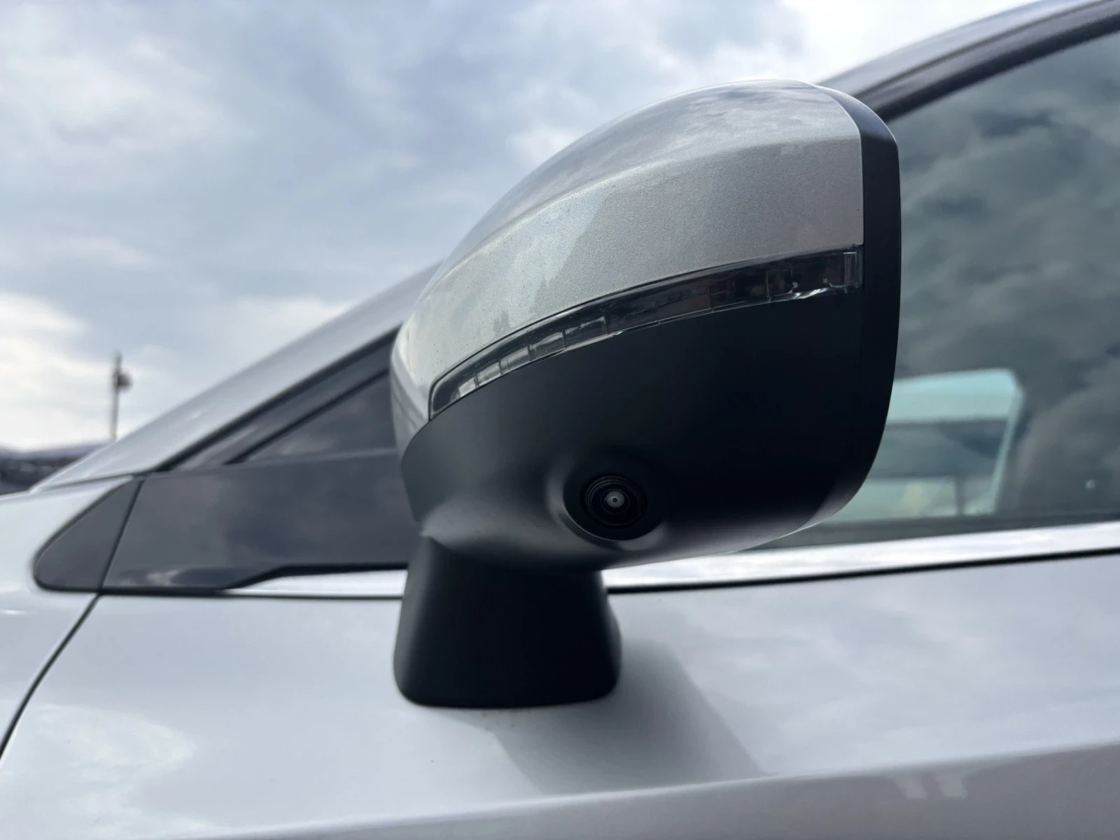 Nissan Qashqai 1.3I-HYBRID-AUT-KEYLESS-BLIND SPOT-360 CAM, снимка 15 - Автомобили и джипове - 55309776