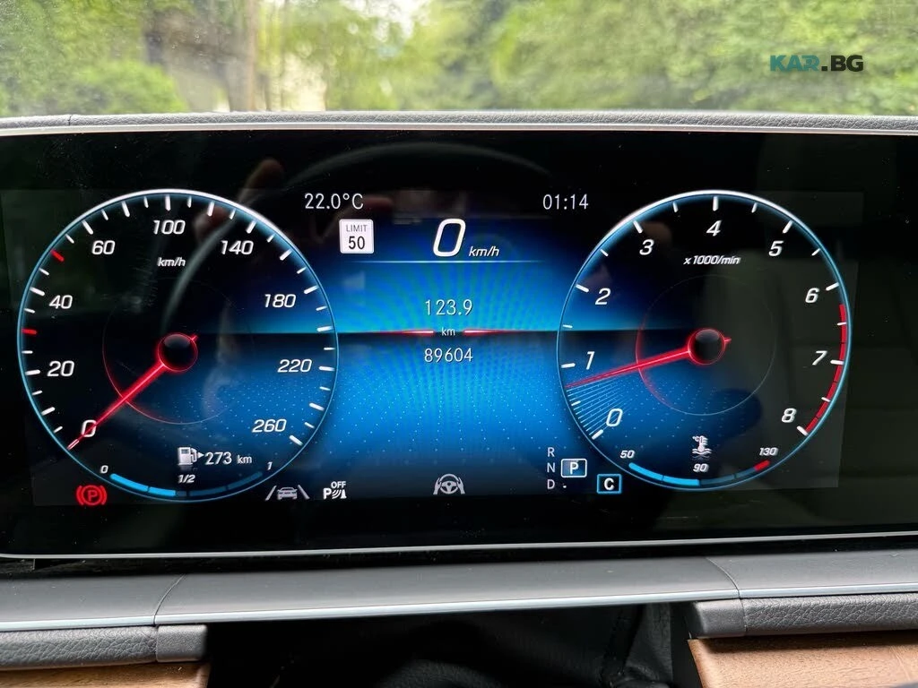 Mercedes-Benz GLE 350 4MATIC/AMG-PACK/360CAMERA/DRIVE-ASSISTS/PANO, снимка 10 - Автомобили и джипове - 55417995