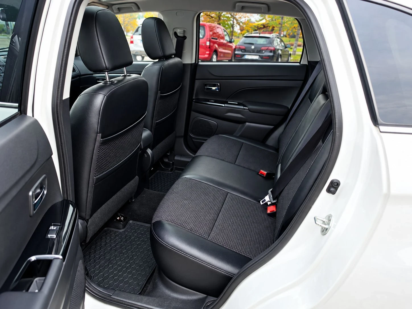 Peugeot 4008 4x4 6��. ALLURE* ����* ��������* KEYLESS*  | Mobile.bg � ����������� 13