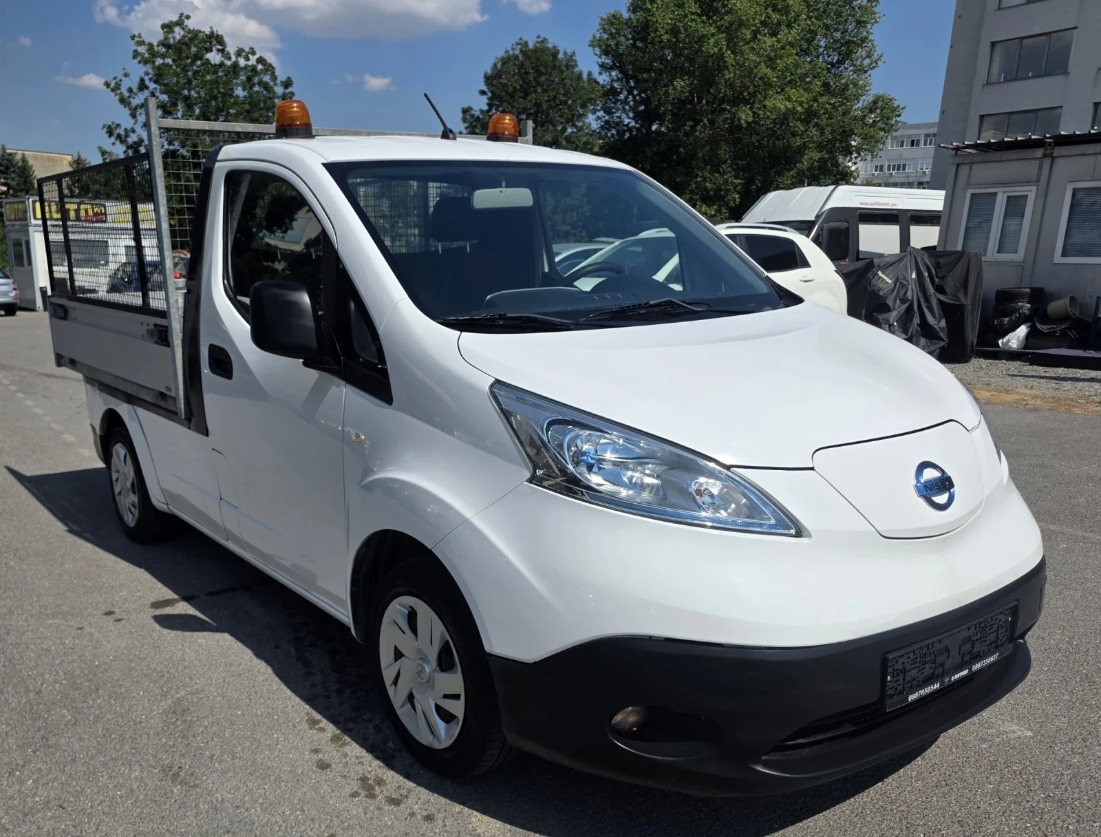 Nissan NV200 Самосвал, Евро 6, сервизна история