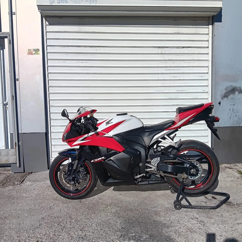 Honda Cbr 600RR, снимка 2 - Мотоциклети и мототехника - 52115468