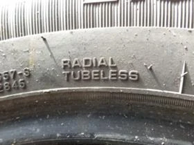 Гуми Зимни 215/65R16, снимка 13