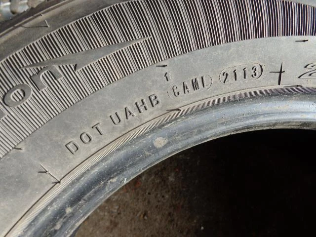 Гуми Зимни 215/65R16, снимка 12 - Гуми и джанти - 19857068