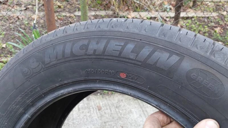 Гуми Летни 215/60R16, снимка 4 - Гуми и джанти - 27306963