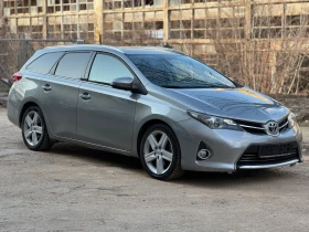 Toyota Auris, снимка 2