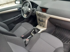 Opel Astra 1.4 Facelift AC, снимка 12