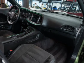 Dodge Challenger R/T Scat Pack, снимка 15