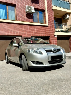 Toyota Auris 2.0 d-4d 126к.с keyless, снимка 3