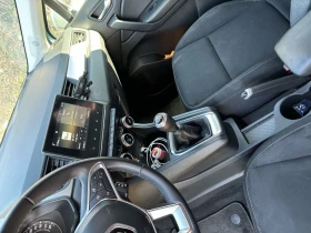 Renault Captur Tce 140 kc, снимка 8 - Автомобили и джипове - 53611120