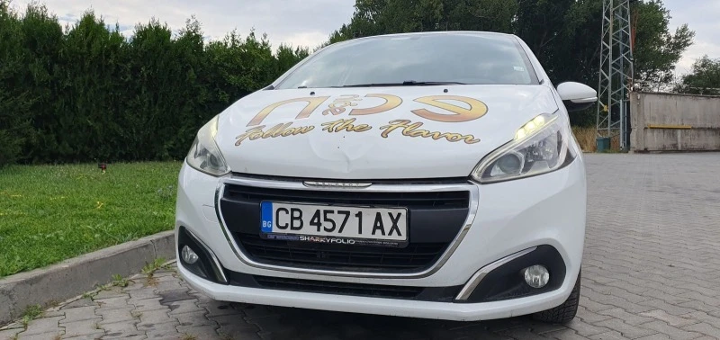 Peugeot 208, снимка 1 - Автомобили и джипове - 44431096