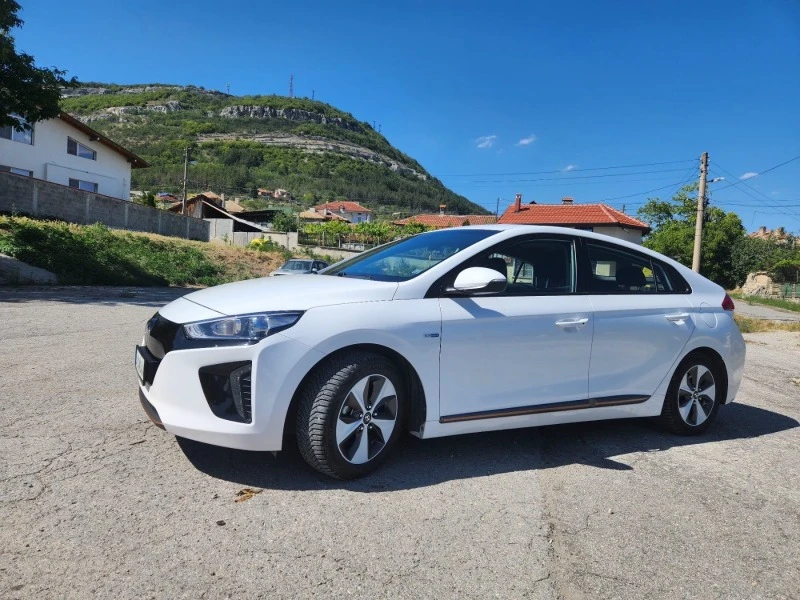 Hyundai Ioniq, снимка 15 - Автомобили и джипове - 47401196