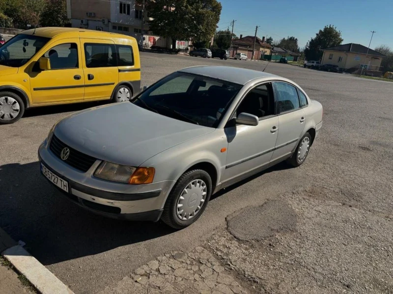 VW Passat, снимка 5 - Автомобили и джипове - 47780413