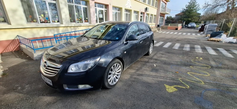 Opel Insignia, снимка 1 - Автомобили и джипове - 48137393