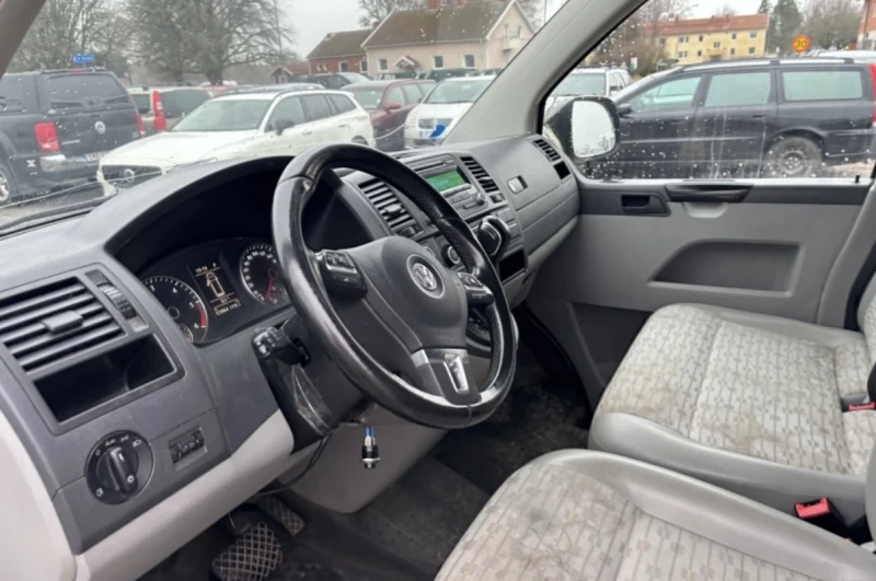 VW Multivan, снимка 6 - Автомобили и джипове - 52488228