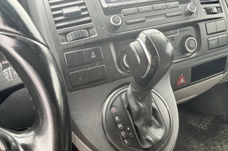 VW Multivan, снимка 7 - Автомобили и джипове - 52488228