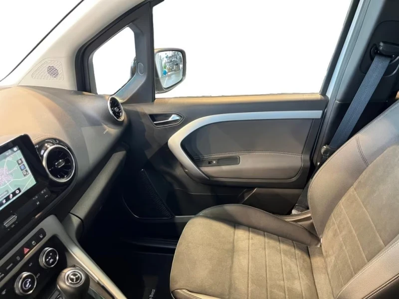 Mercedes-Benz T-класа EQT200/122HP/PROGRESSIVE/AMBI/CAM/CARPLAY/LED/746f, снимка 12 - Автомобили и джипове - 51722213