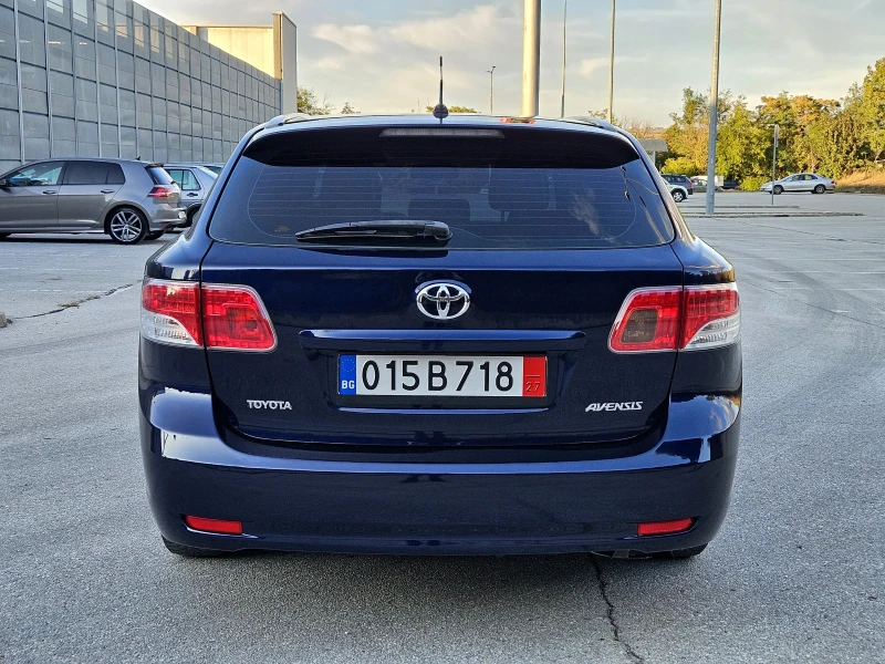 Toyota Avensis 2.0 , снимка 4 - Автомобили и джипове - 52022802