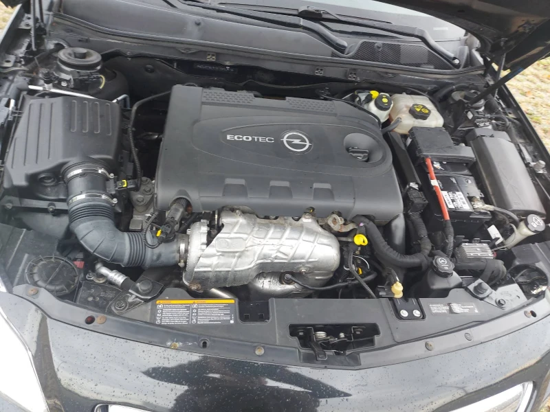 Opel Insignia, снимка 16 - Автомобили и джипове - 52368552